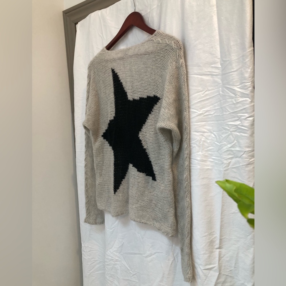 360 Cashmere Beige Knit Sweater with Black Star